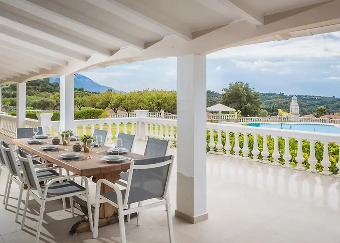 Villa Feinikas *